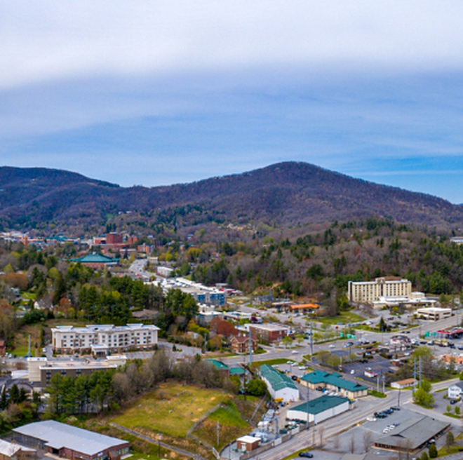 statesville college hunks moving